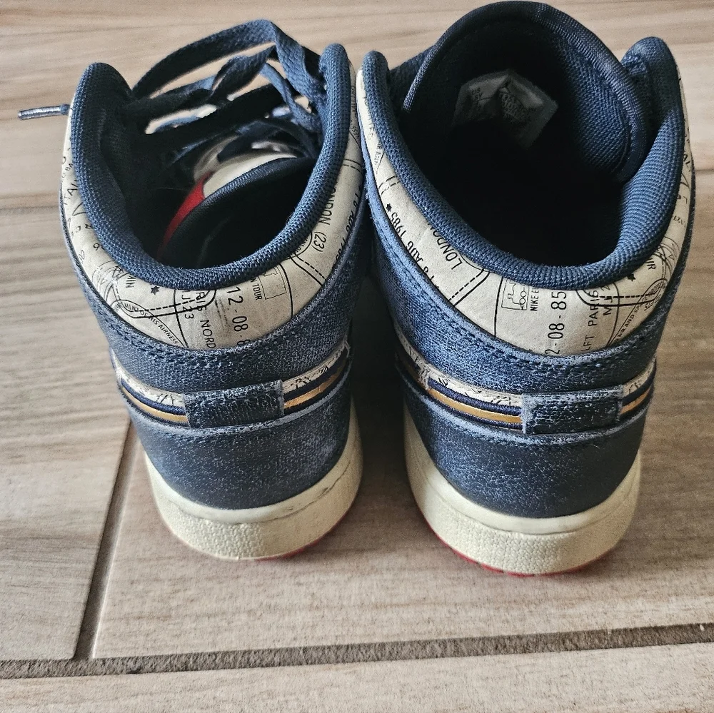 Jordan 1 Kids Mid SE Take Flight Gold Swoosh  Sneaker 4.5Y - Picture 6 of 15